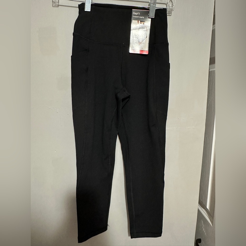 Black High-Waisted Cropped Leggings X-Small